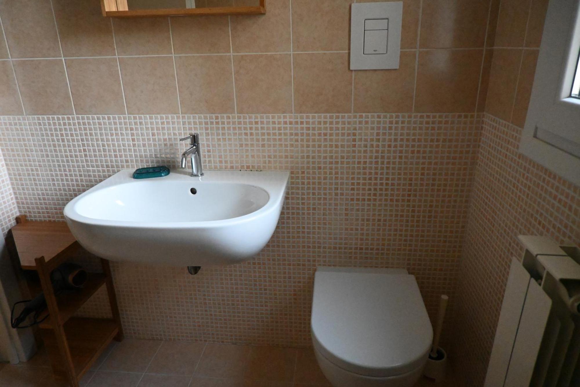 N185 - Numana, Meraviglioso Trilocale Con Terrazzo E Piscina Ngoại thất bức ảnh